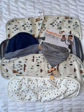 BooginHead Pacigrip Bib AND Burping Pad Lot Infant NEW